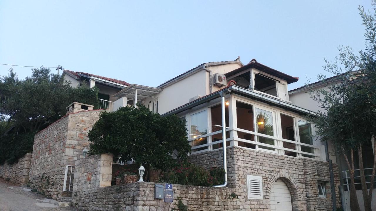 Apartments Marija Bajto Nečujam 外观 照片