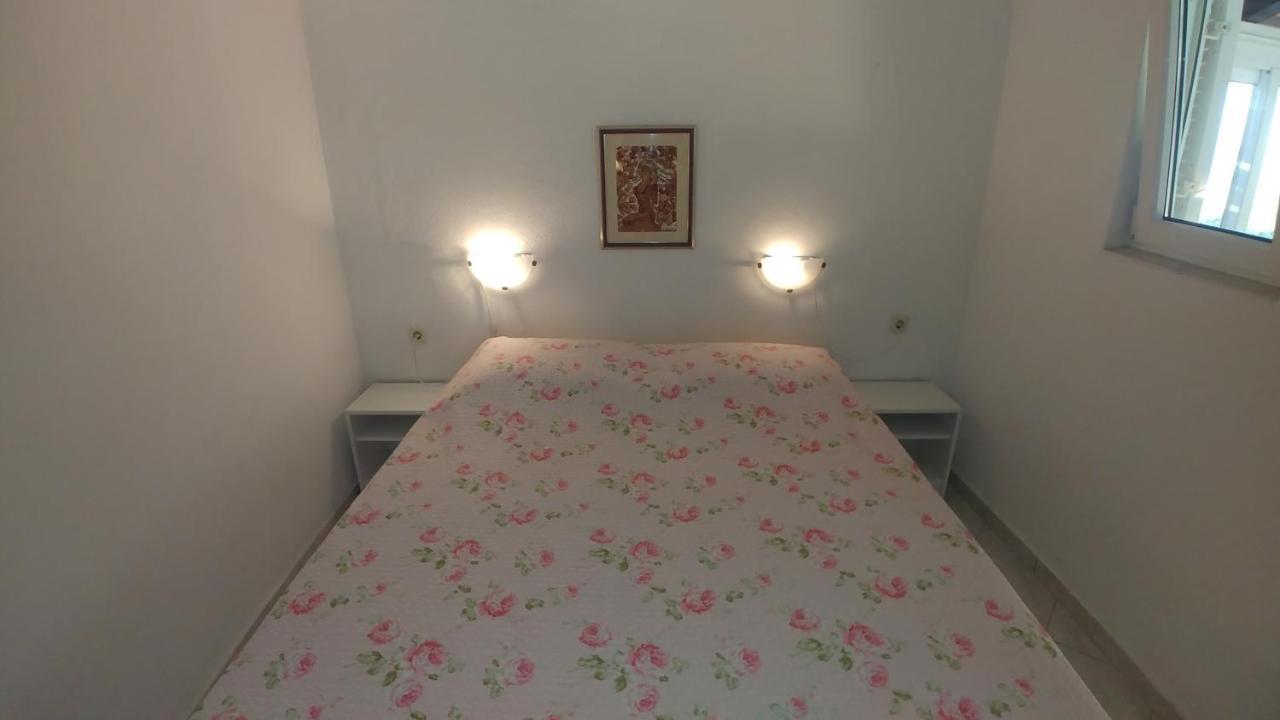 Apartments Marija Bajto Nečujam 外观 照片