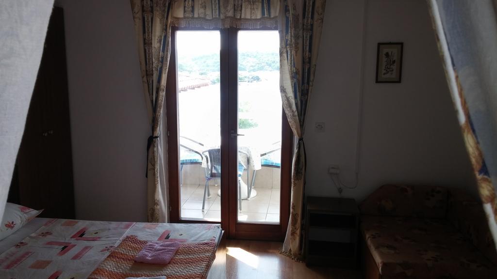 Apartments Marija Bajto Nečujam 客房 照片