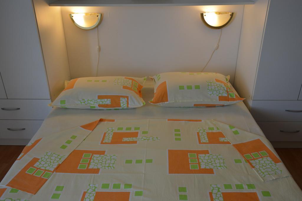 Apartments Marija Bajto Nečujam 外观 照片