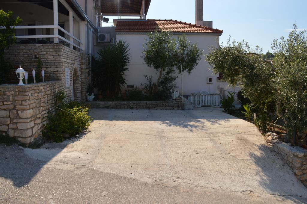 Apartments Marija Bajto Nečujam 外观 照片